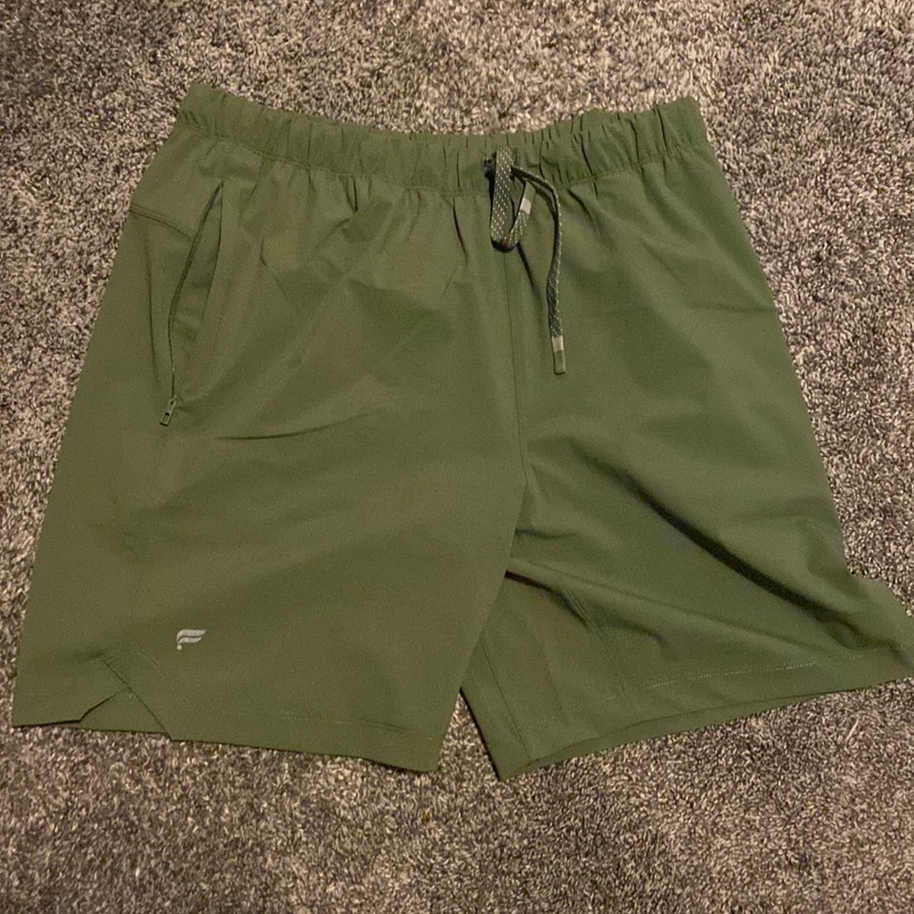 Perfectly good condition olive green shorts by Fabletics
